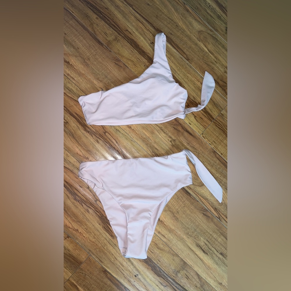 2 piece bathing suit. High waisted